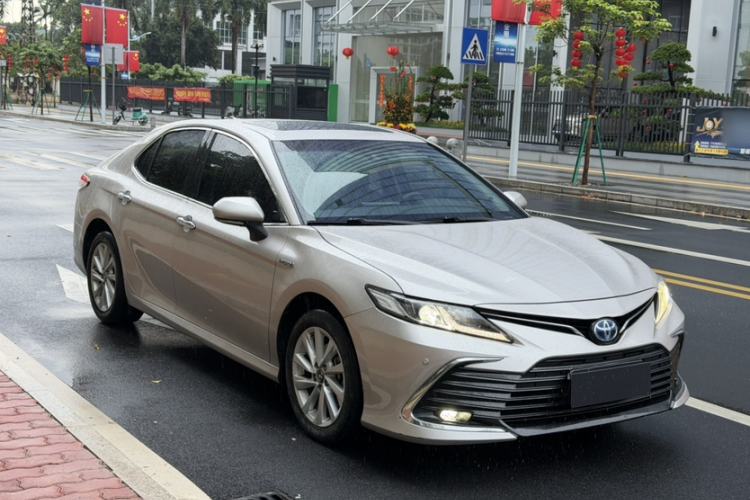 Used Toyota Camry 2021 Dual-Motor 2.5 HGVP Leading Edition
