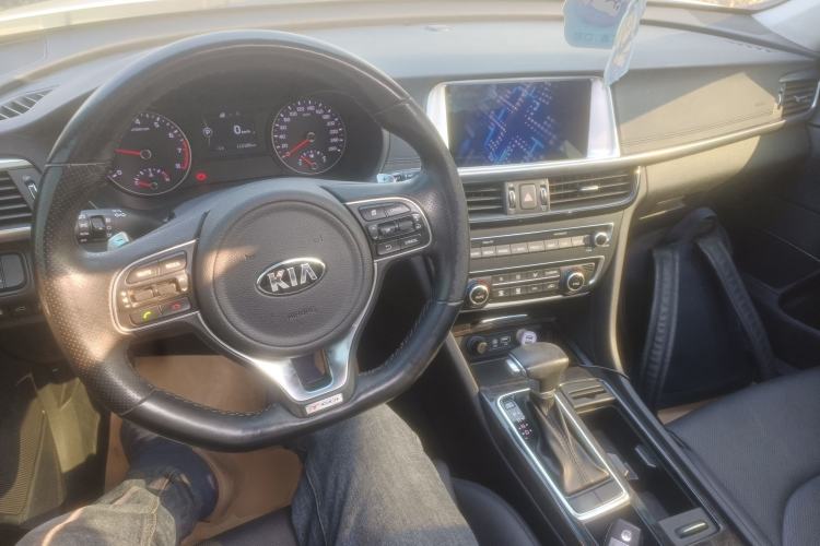 Used Kia K5 2016 1.6T Automatic LUX
