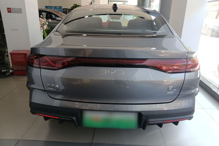 Used BYD Qin L 2025 DM-i Smart Drive 80KM Leading Model
