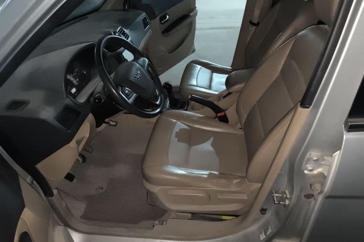 Used Wuling Hongguang 2014 1.5L S Luxury Model
