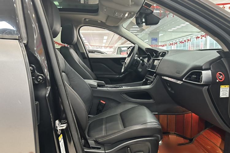 Used Jaguar F-PACE 2018 2.0T Four-Wheel Drive Urban Luxury Edition
