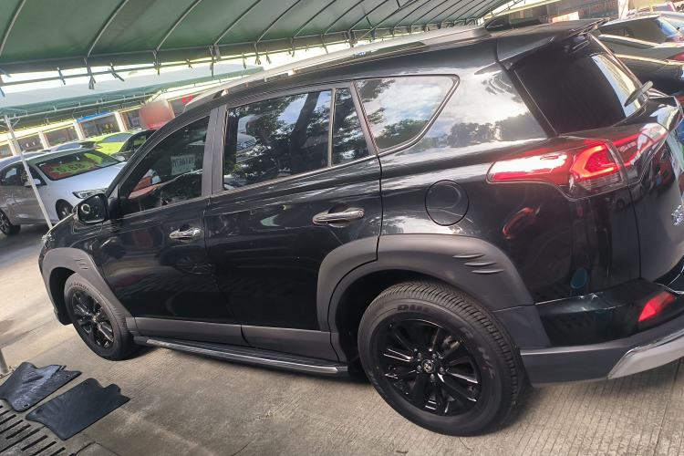 Used Toyota RAV4 2019 2.0L CVT Two-Wheel Drive Fashion X Limited Edition China V Standard
