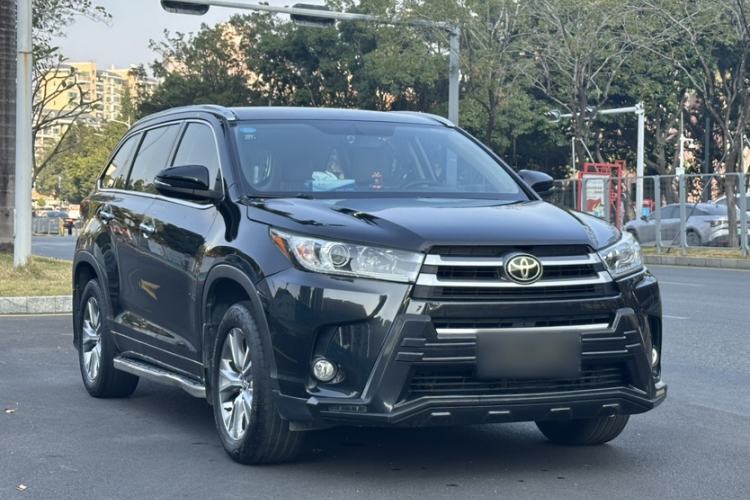 Used Toyota Highlander 2018 2.0T Two-Wheel Drive Elite Version 5 Seats China VI Standard