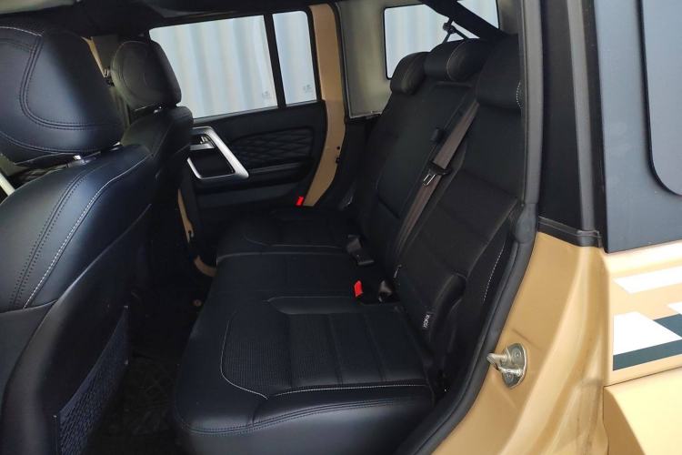 Used Beijing Auto BJ40 2019 2.3T Automatic Four-Wheel Drive Ring the Tower Champion Edition China VI
