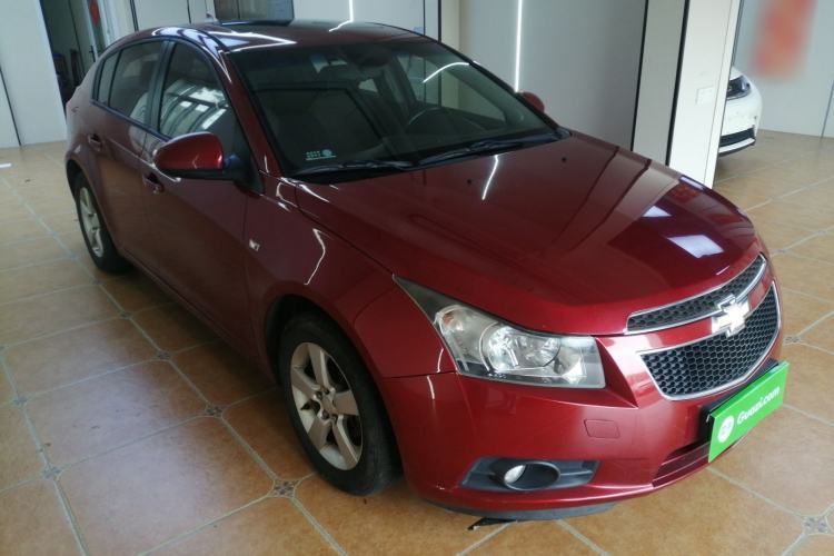 Used Chevrolet Cruze 2013 Hatchback 1.6L Manual Luxury Model
