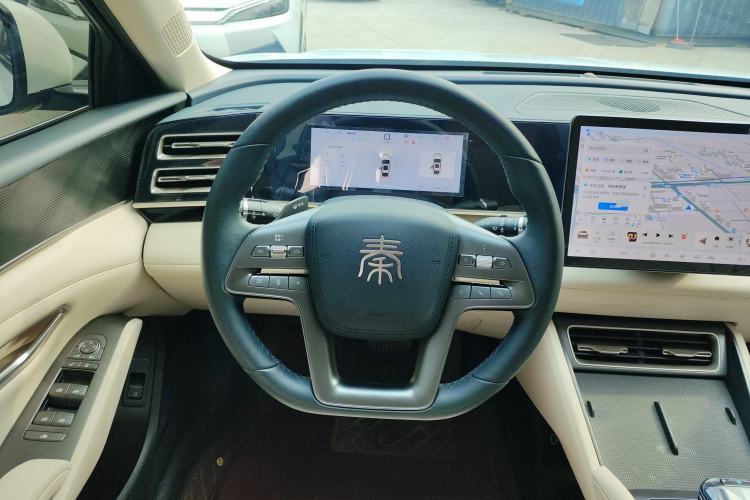 Used BYD Qin L 2025 DM-i Smart Drive 80KM Leading Model