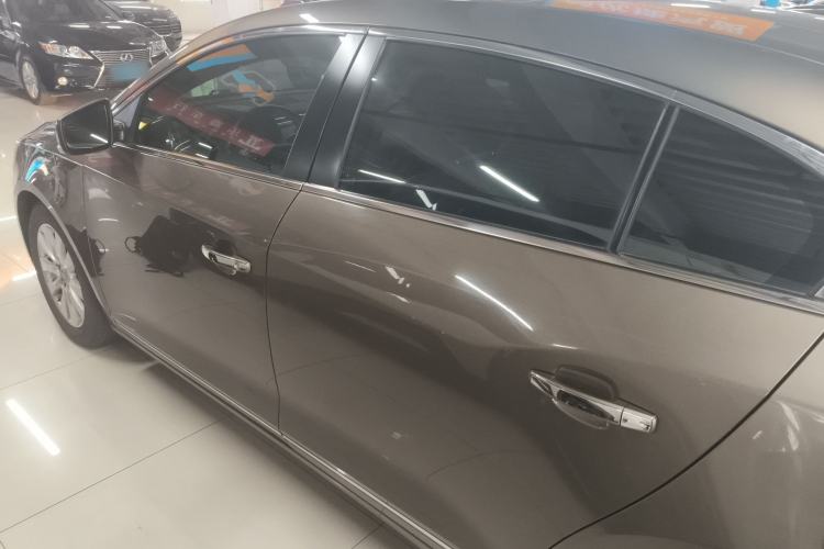 Used Buick LaCrosse 2013 2.4L SIDI Leading Comfort Version
