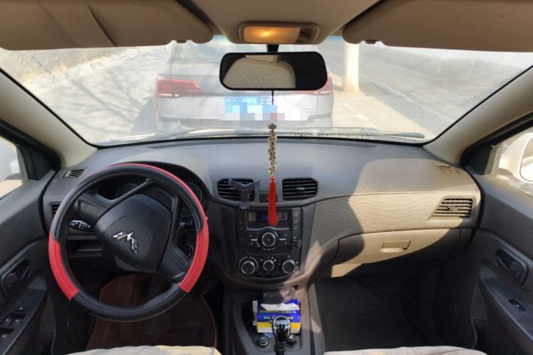 Used Wuling Hongguang 2014 1.5L Standard Version
