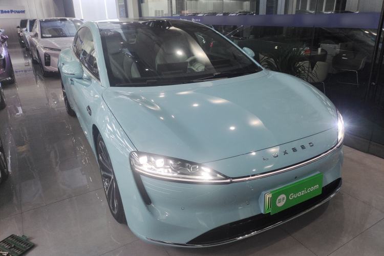 Used Hima Luxeed S7 2025 785 km Ultra
