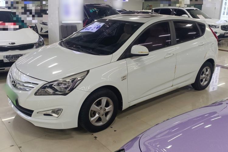 Used Hyundai Verna Ray 2016 1.4L Automatic Leading-Edge GLX
