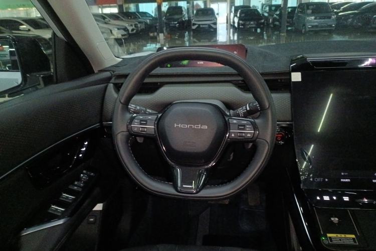 Used Honda P7 2025 Rear-Drive Long-Range Pro