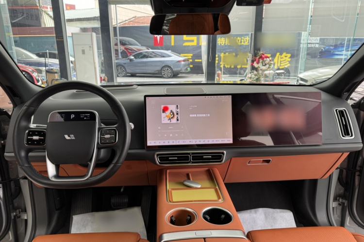 Used Li Auto L8 2023 Pro Model
