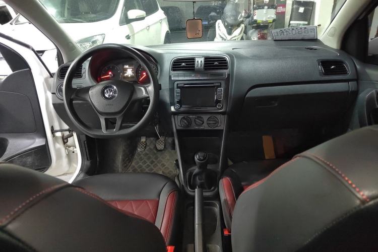 Used Volkswagen Polo 2016 1.4L Manual Fashion Model
