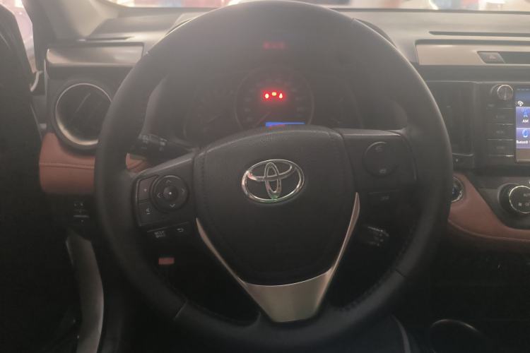 Used Toyota RAV4 2015 2.5L Automatic 4x4 Elite Edition
