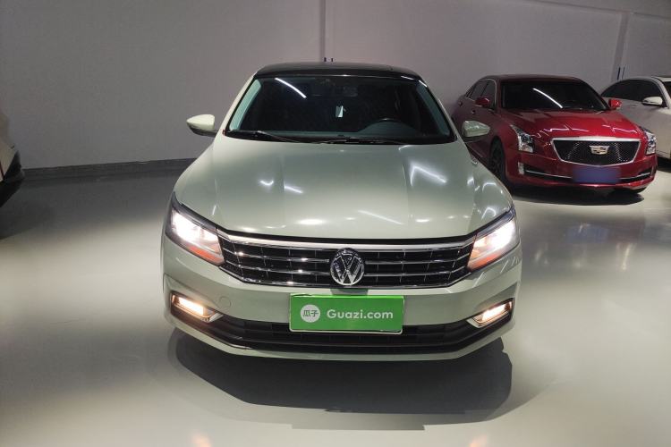 Used Volkswagen Passat 2016 330TSI DSG Luxury Edition
