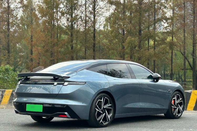 Used Lynk & Co Z10 
