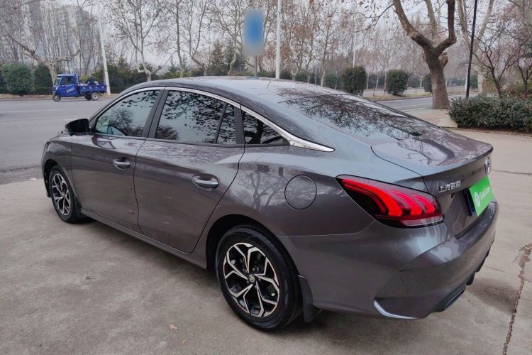 Used MG 5 2022 180 DVVT CVT Youth Style Edition
