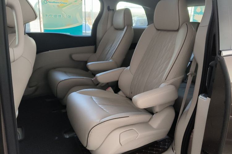 Used Buick GL8 2021 Land Cruiser Executive 652T Premium Model
