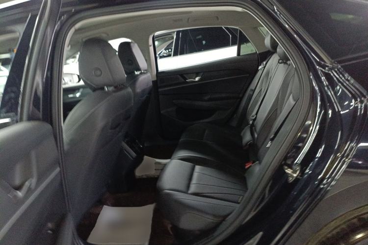 Used Volkswagen Passat 2025 Pro 380TSI Starry Dragon Edition
