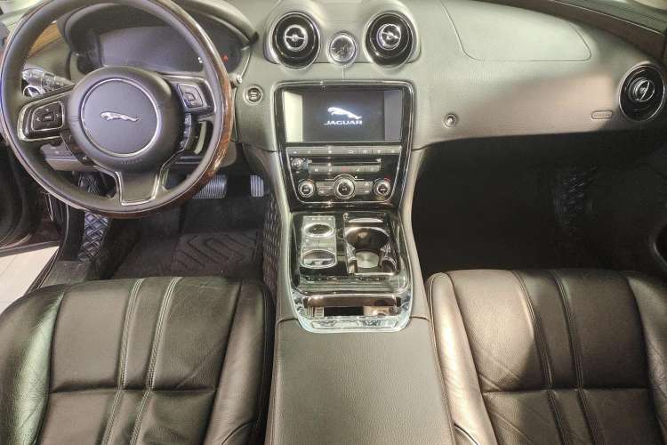 Used Jaguar XJ 2016 XJL 3.0 SC Two-Wheel-Drive Elegant Business Edition
