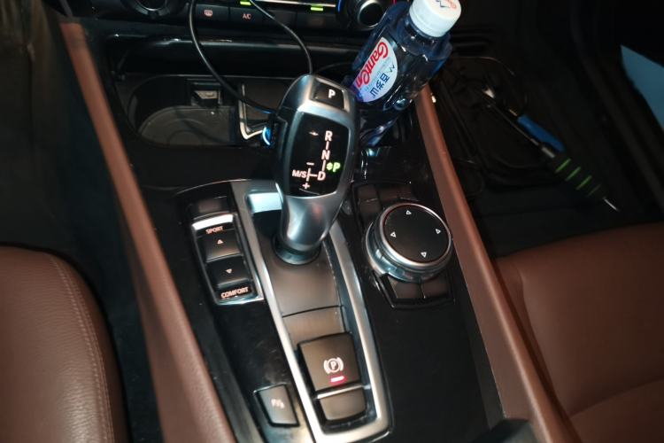 Used BMW 5 Series GT 2015 528i Leading Model
