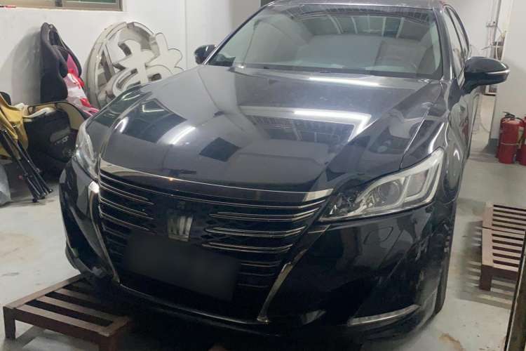 Used Toyota Crown 2018 2.0T Fashion Edition
