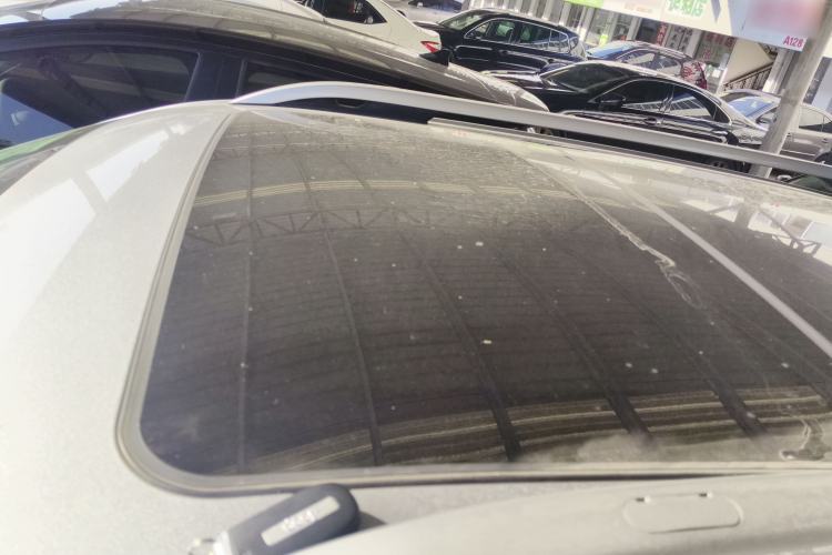 Used  Cherokee 2014 2.4L Luxury Edition
