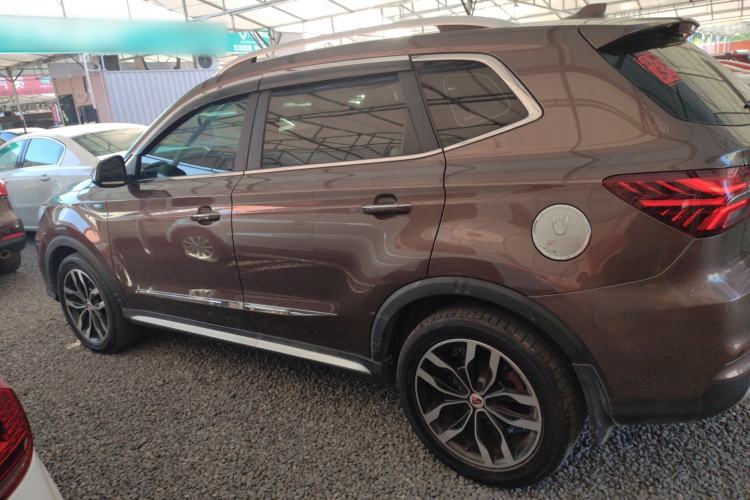 Used Roewe RX5 2016 20T Two-Wheel Drive Automatic Internet Smart Edition
