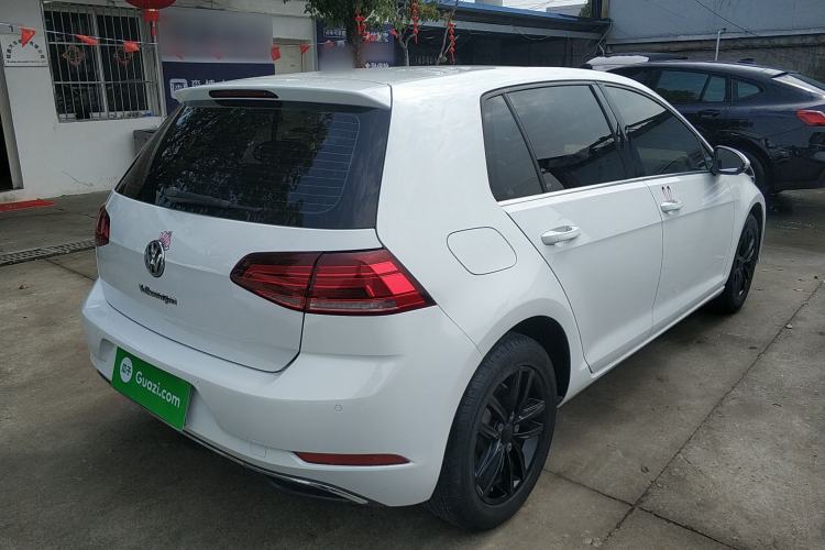 Used Volkswagen Golf 2018 230TSI Automatic Comfort Model
