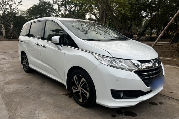 Used Honda Odyssey 2015 Revised 2.4L Luxury Edition
