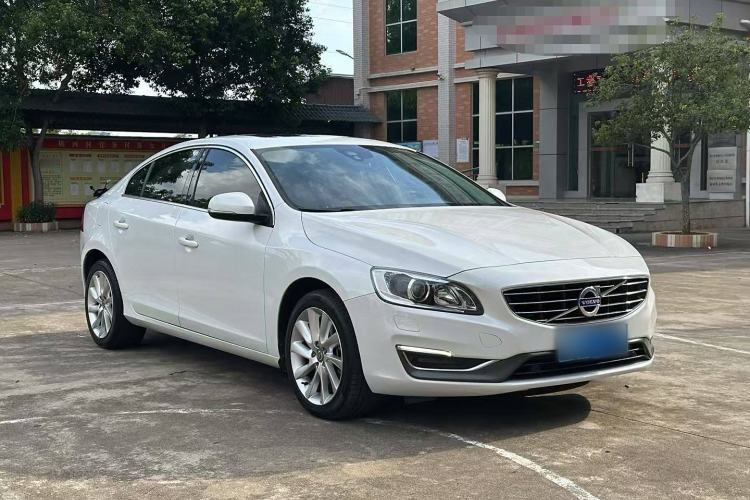 Used Volvo S60 2016 S60L T4 Zhiyuan Edition
