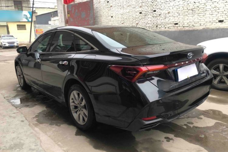 Used Toyota Avalon 2019 Dual-Engine 2.5L Luxury Edition China VI Standard