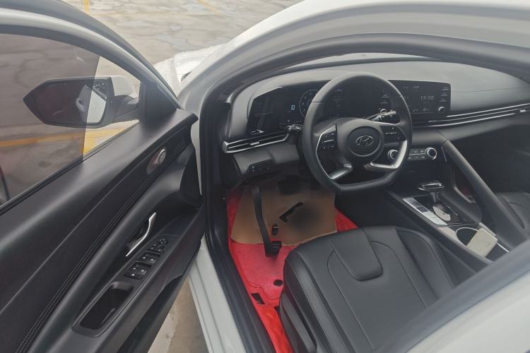 Used Hyundai Elantra 2022 1.5L CVT GLX Elite Edition
