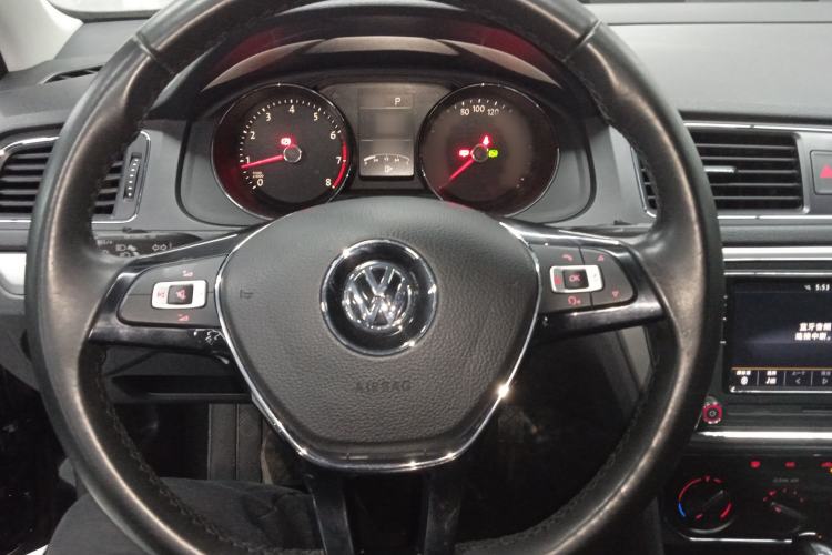 Used Volkswagen Lavida 2017 1.6L Automatic Comfort Edition
