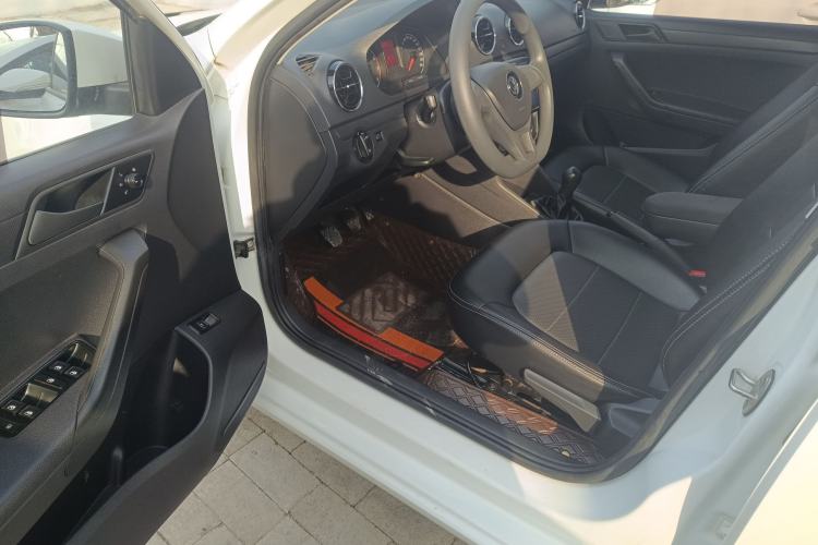 Used Volkswagen Jetta 2019 Dream Edition 1.4L Manual Fashion Version