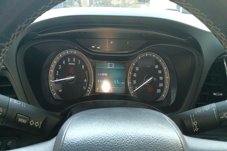 Used Buick GL6 2018 18T 6-Seater Luxury Model
