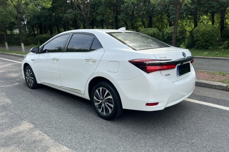 Used Toyota Corolla 2017 Revised Dual-Engine 1.8L E-CVT Elite Edition
