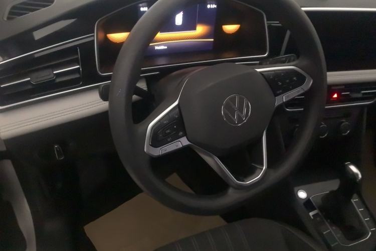 Used Volkswagen Tiguan L 2022 330TSI Automatic Two-Wheel Drive Comfort Edition
