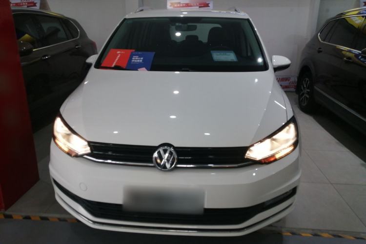 Used Volkswagen Touran 2016 Volkswagen Touran L 280TSI DSG Comfort Edition
