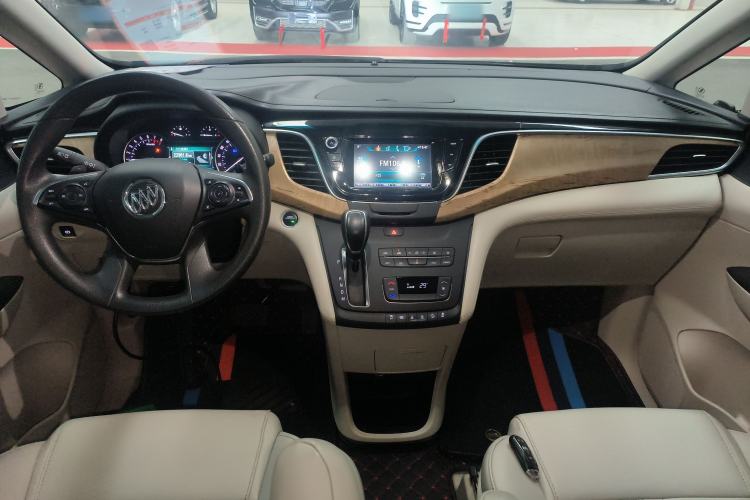 Used Buick GL8 2017 ES 28T Comfort Model China V Standard
