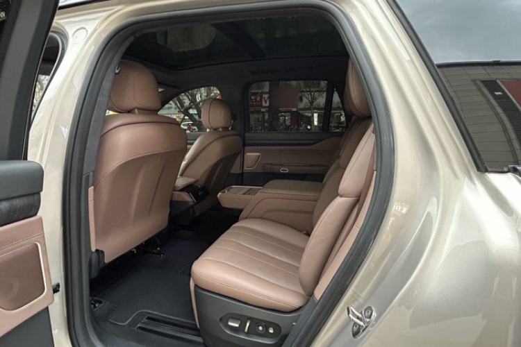 Used Nio ES8 2023 75 kWh Executive Edition
