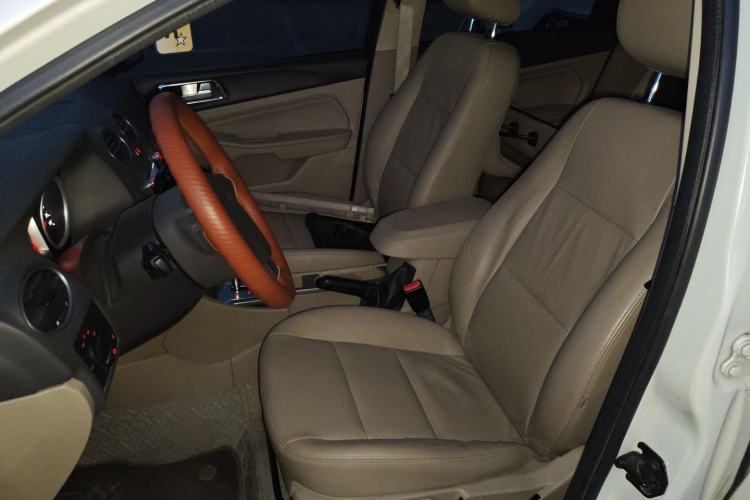 Used Ford Focus 2013 Hatchback Classic 1.8L Automatic Fashion Edition
