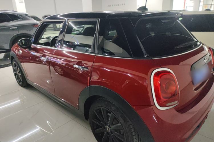 Used  MINI 2016 2.0T COOPER S Pioneer Edition Five-Door Model
