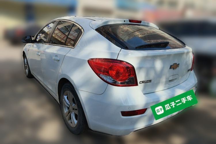 Used Chevrolet Cruze 2015 Hatchback 1.6L Automatic Comfort Edition