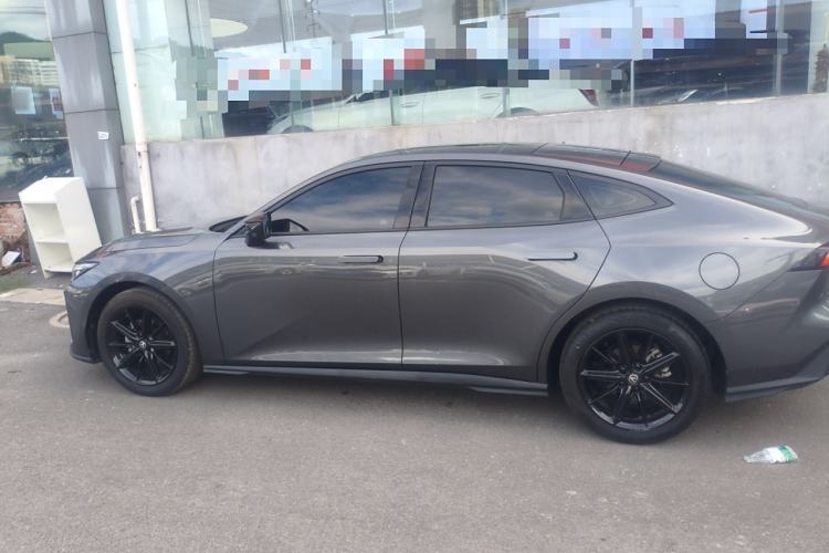 Used Changan UNI-V 2022 1.5T Prestige Version
