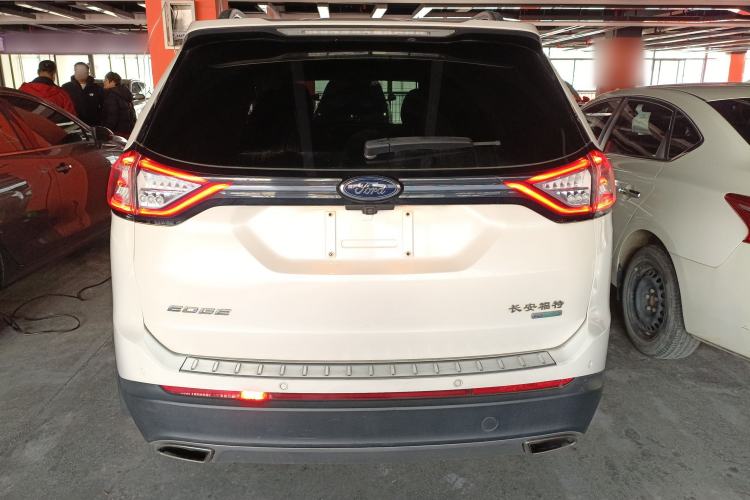 Used Ford Edge 2016 EcoBoost 245 Two-Wheel-Drive Titanium 7-Seater
