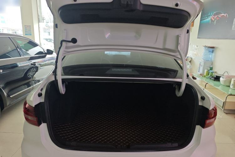 Used Volkswagen Lavida 2023 1.5L Automatic Full-Comfort Edition
