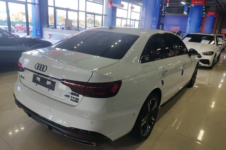 Used Audi A4L 2022 40 TFSI Luxury Dynamic Model