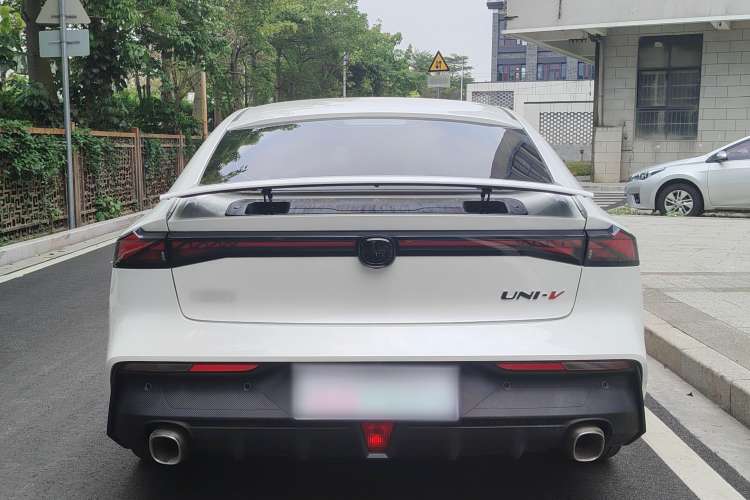 Used Changan UNI-V 2022 1.5T Prestige Version
