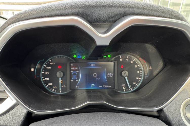 Used Soueast DX7 2018 1.5T Automatic Luxury Model
